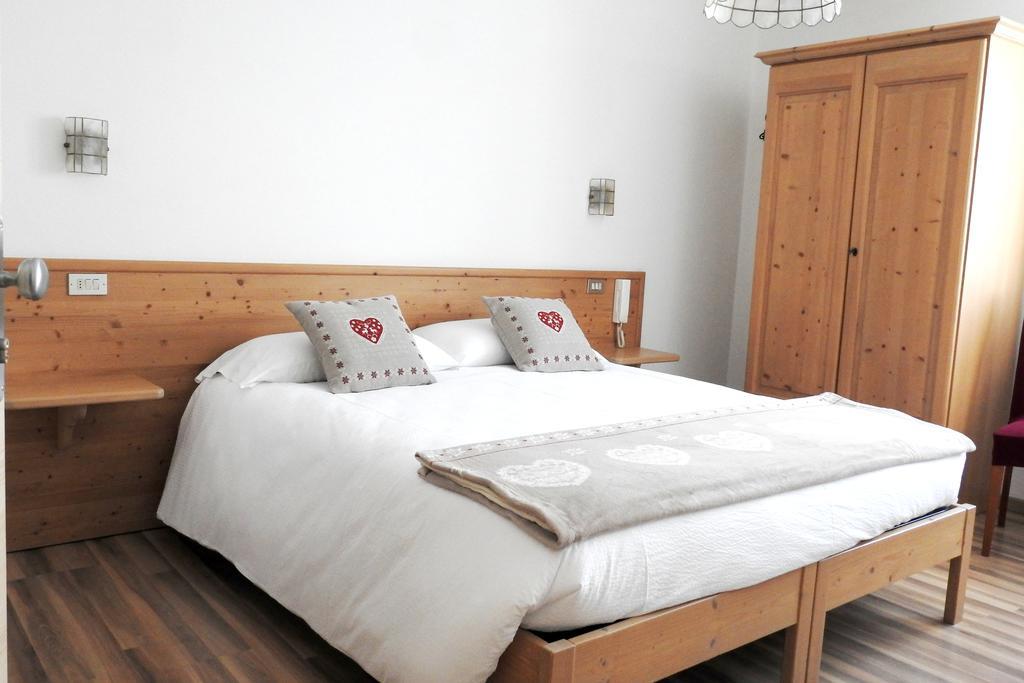 Casa Salvaterra Affittacamere Pinzolo Ngoại thất bức ảnh