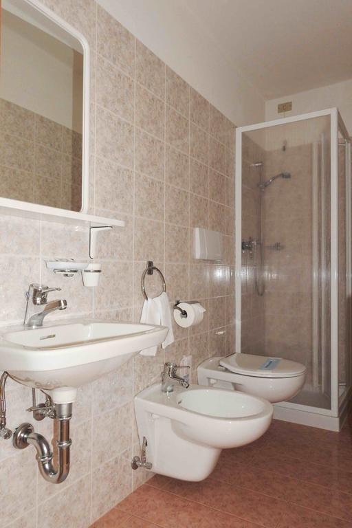 Casa Salvaterra Affittacamere Pinzolo Ngoại thất bức ảnh